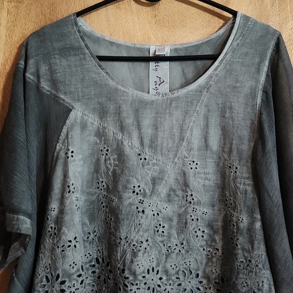 Pretty Angel Graphite Linen Blend Layered Top Eyelet Shabby Chic Lagenlook Sz XL - Picture 2 of 10